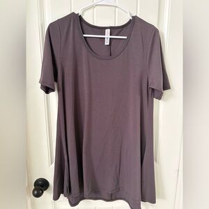 LuLaRoe Short Sleeve Top in Deep Purple/Brown